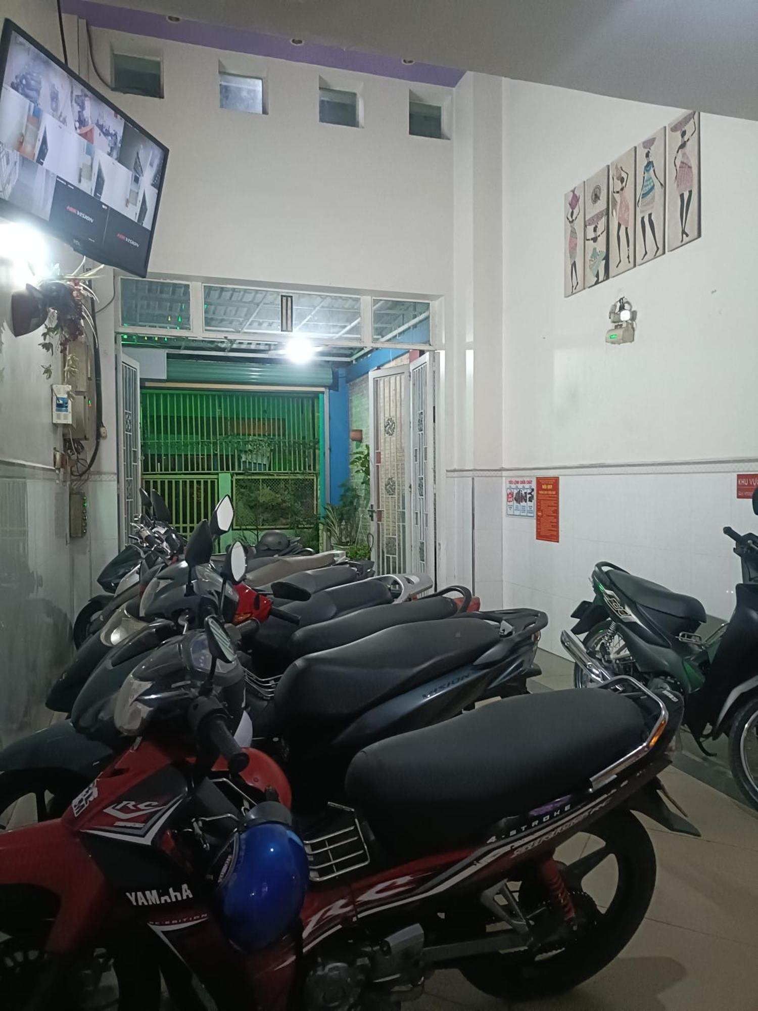 הו צ'י מין סיטי Hotel Phuong Linh מראה חיצוני תמונה