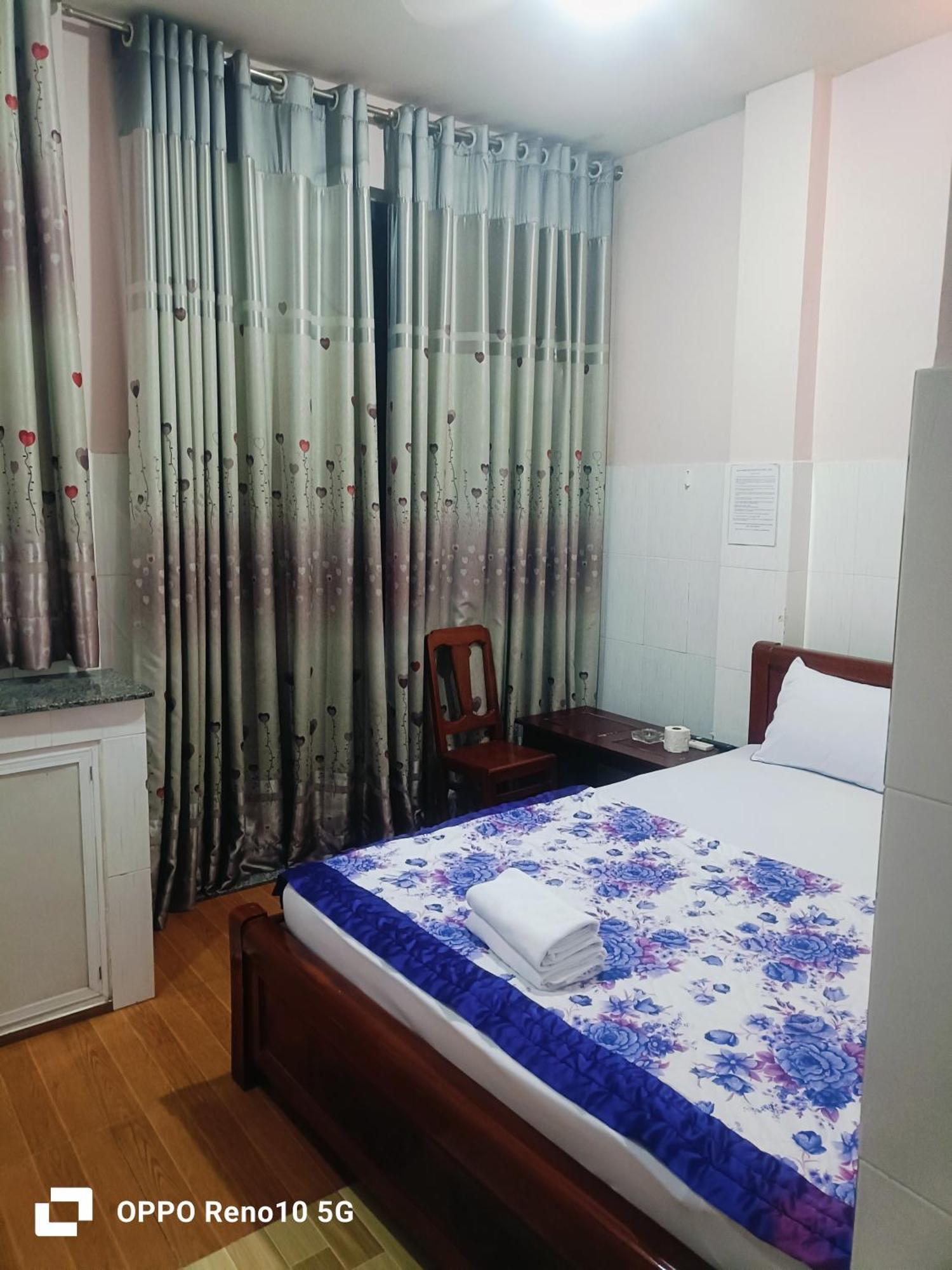 הו צ'י מין סיטי Hotel Phuong Linh מראה חיצוני תמונה
